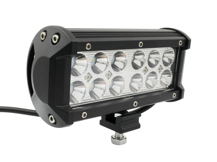 pol_pl_WL5936R-Spot-Lampa-robocza-36W-CREE-Light-Bar-prostokatna-1007_1.jpg