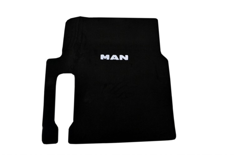 MAN TGX 2018 1 szuflada.JPG